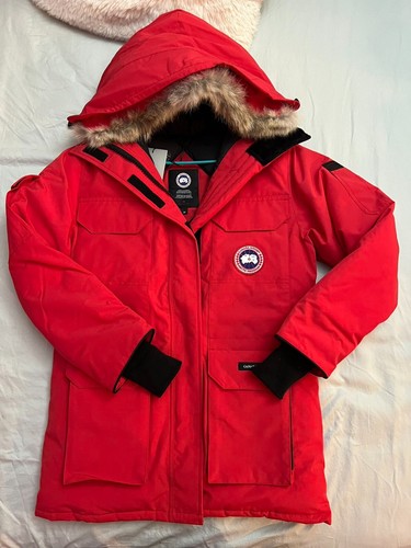 Brand new canada goose - new, women